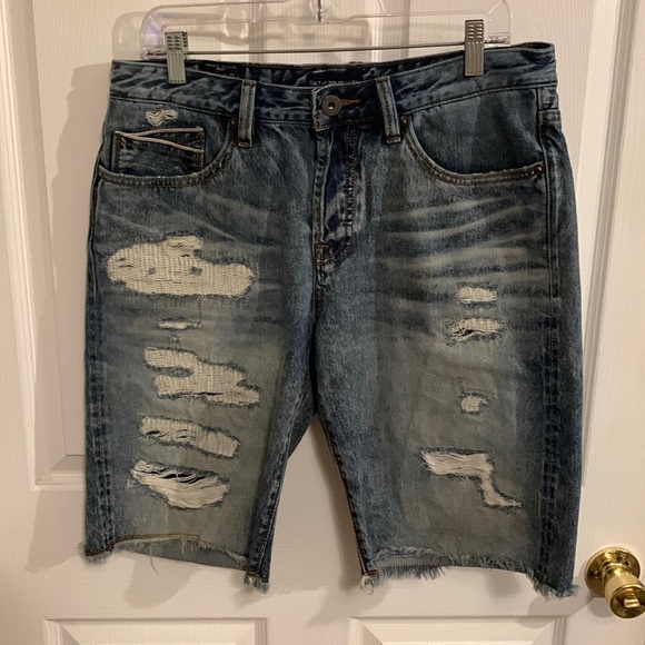 Cult of Individuality Logan Distressed Denim Short With Frayed trim - Picture 1 of 16